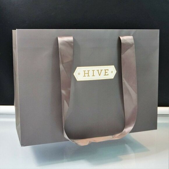 Hive Boutique Store West Palm Beach Florida Totes 2 Paper Gift Bags Rope Handle - Picture 3 of 6